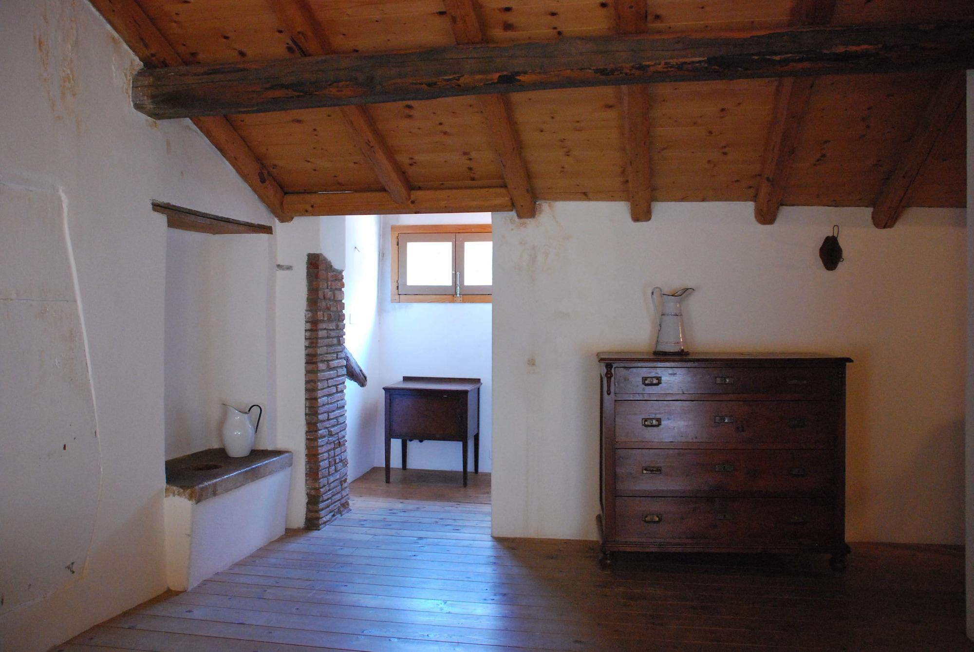 Bed and Breakfast La Tinassara Лацизе Екстер'єр фото