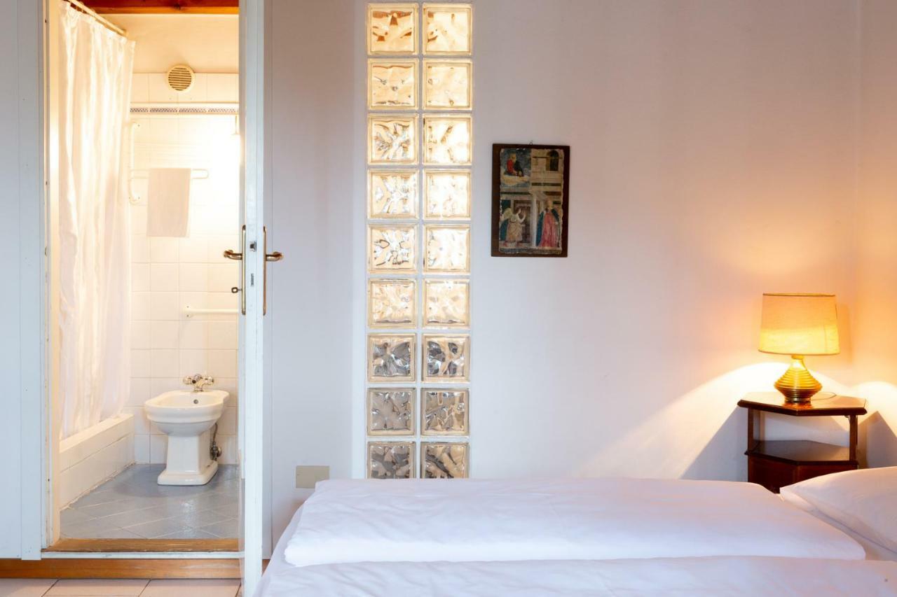 Bed and Breakfast La Tinassara Лацизе Екстер'єр фото