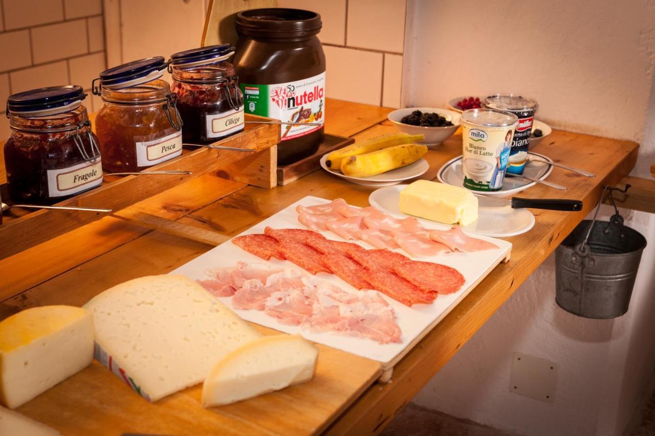 Bed and Breakfast La Tinassara Лацизе Екстер'єр фото